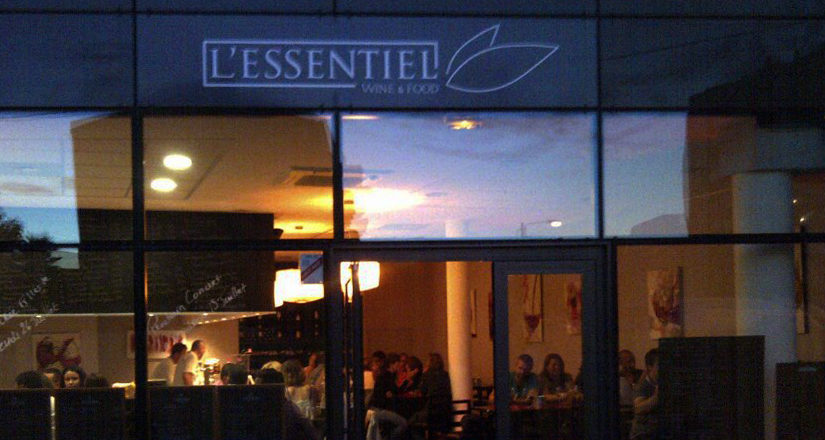 Souvenir d’exposition au bar à vin « L’essentiel » – Merignac